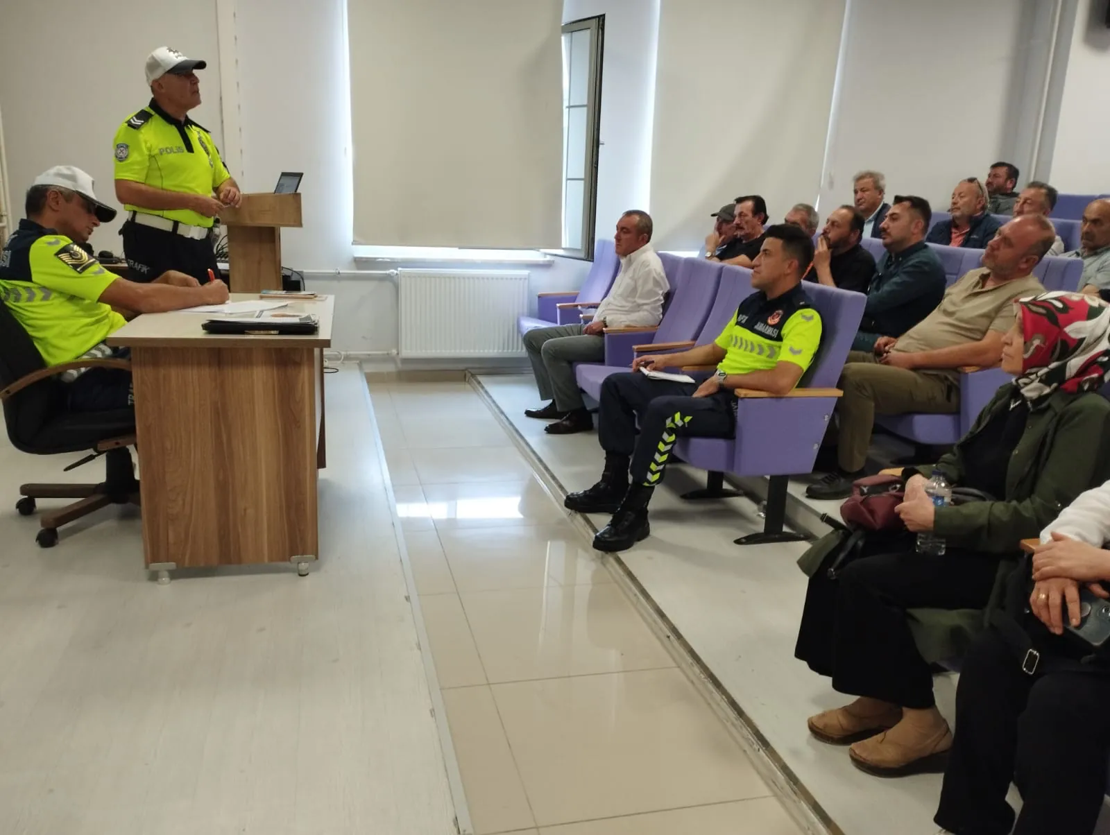 Kütahya’da Okul Servis Şoför Ve Rehberlere Eğitim