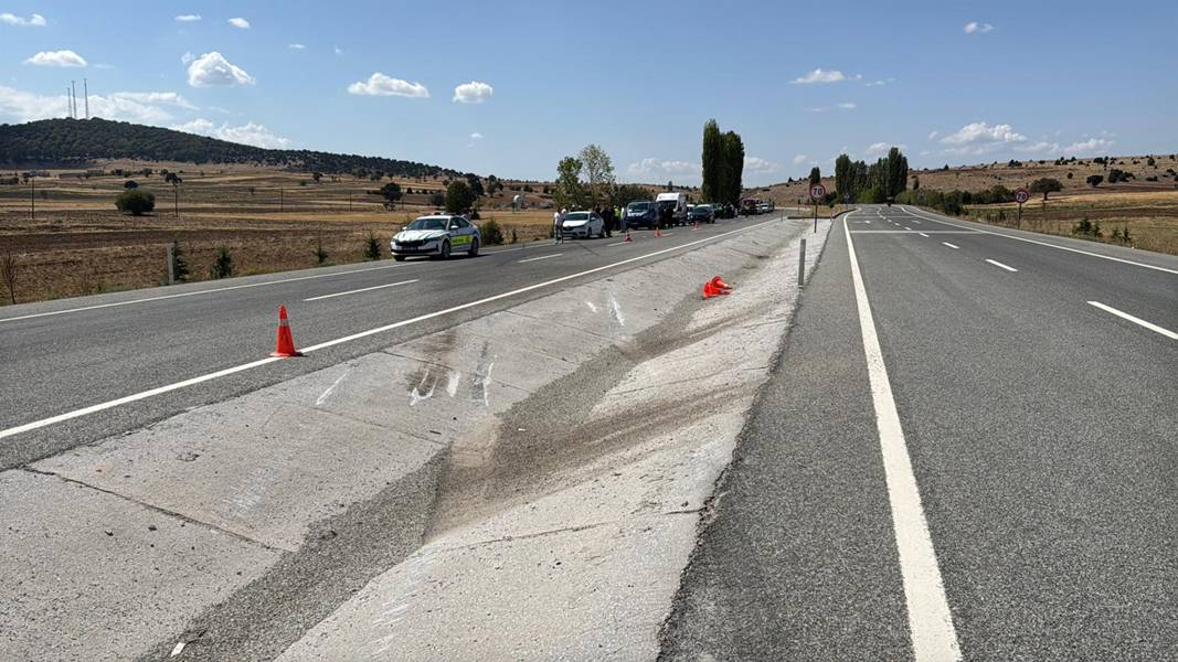 Kütahya'da Otomobilin Çarptığı Jandarma Personeli Şehit Oldu (1)