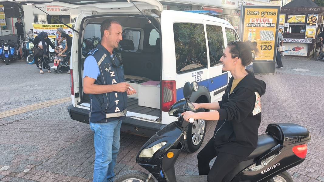 Kütahya’da Trafiğe Kapalı Alanlarda Sürücüler Denetleniyor (1)