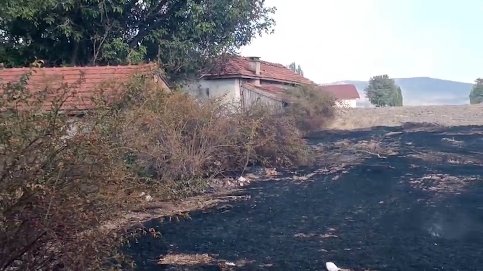 Kütahya’daki Anız Yangını Eve Sıçradı