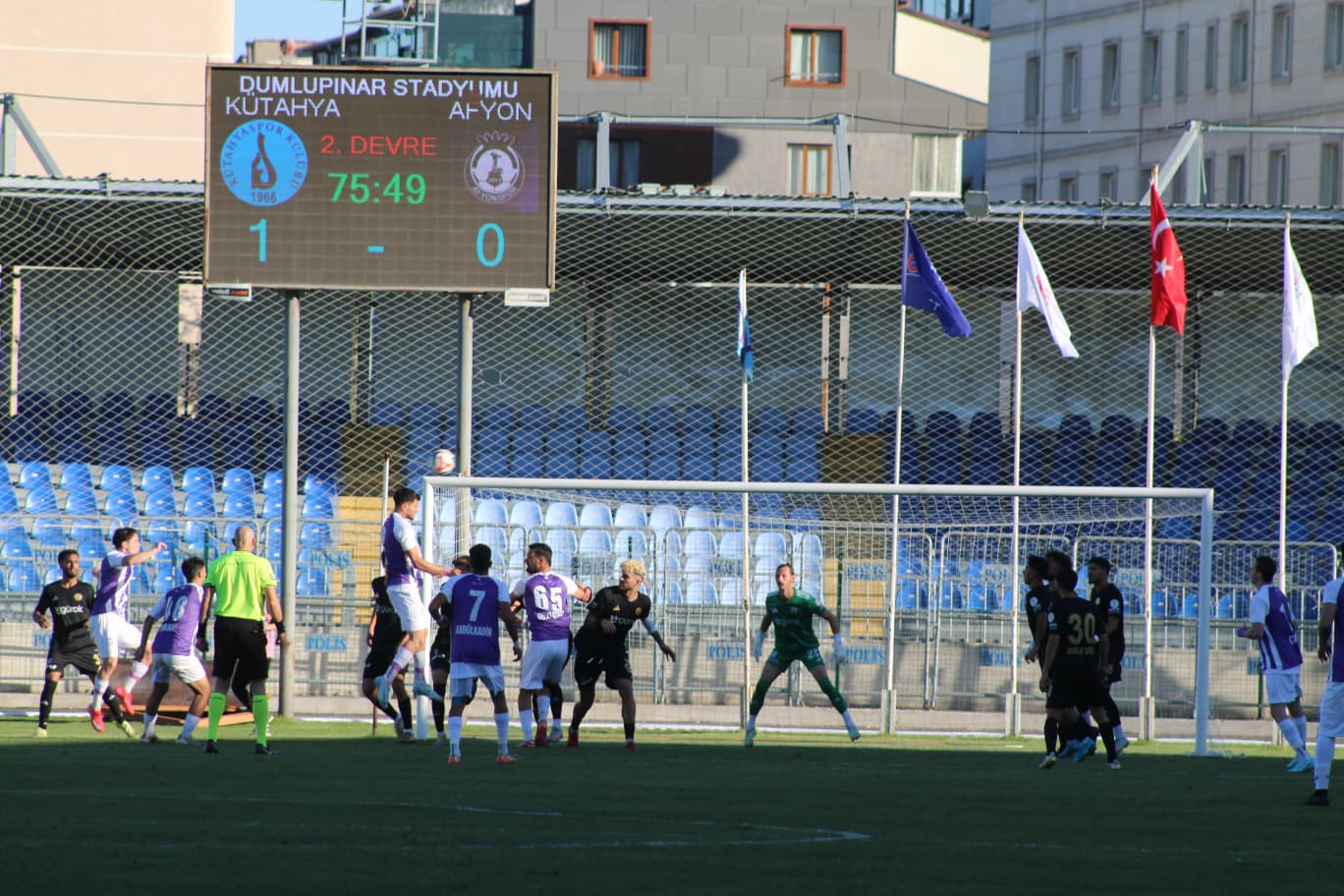 Kütahyaspor Evinde 3 Puan Aldı (3)