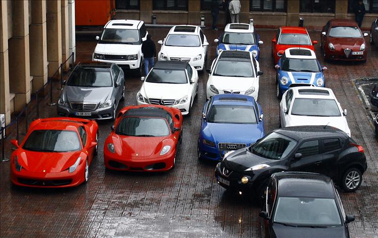 Maliye Bakanlığı’ndan Vergisiz Lüks Araç Takibi