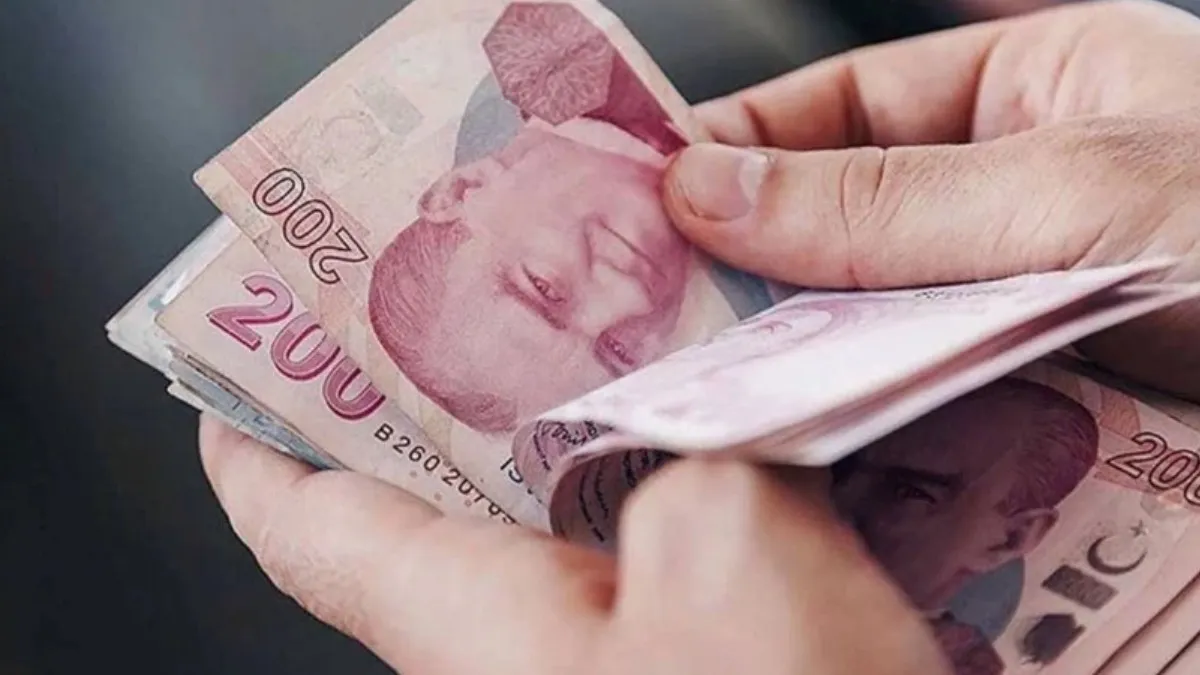 Sultanbeyli’de Üniversite Öğrencilerine 12 Bin Tl Destek