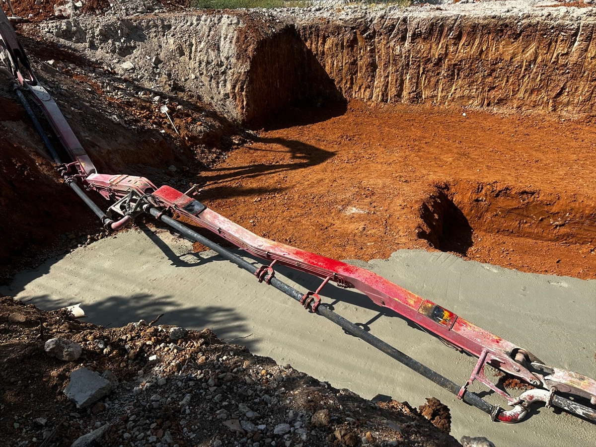 Uşak’ta Inşaatta Beton Pompası Kırıldı 2 Işçi Yaralı 2