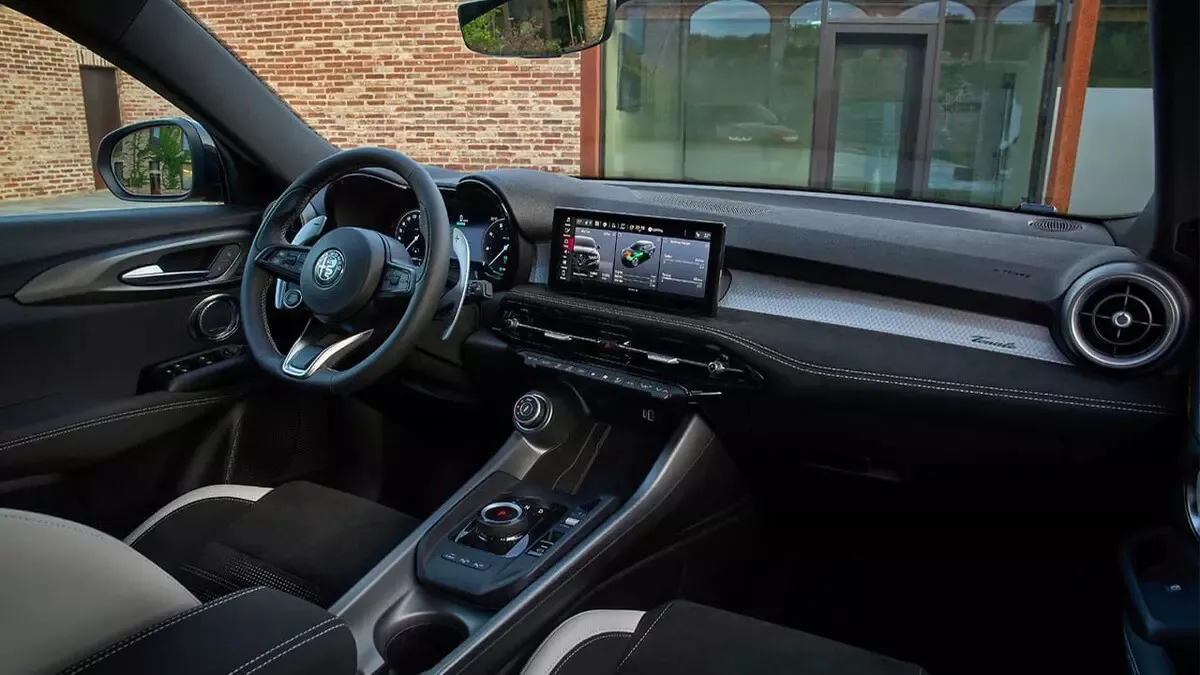 2026 Model Alfa Romeo Tonale Tanıtıldı İşte Tüm Detaylar2