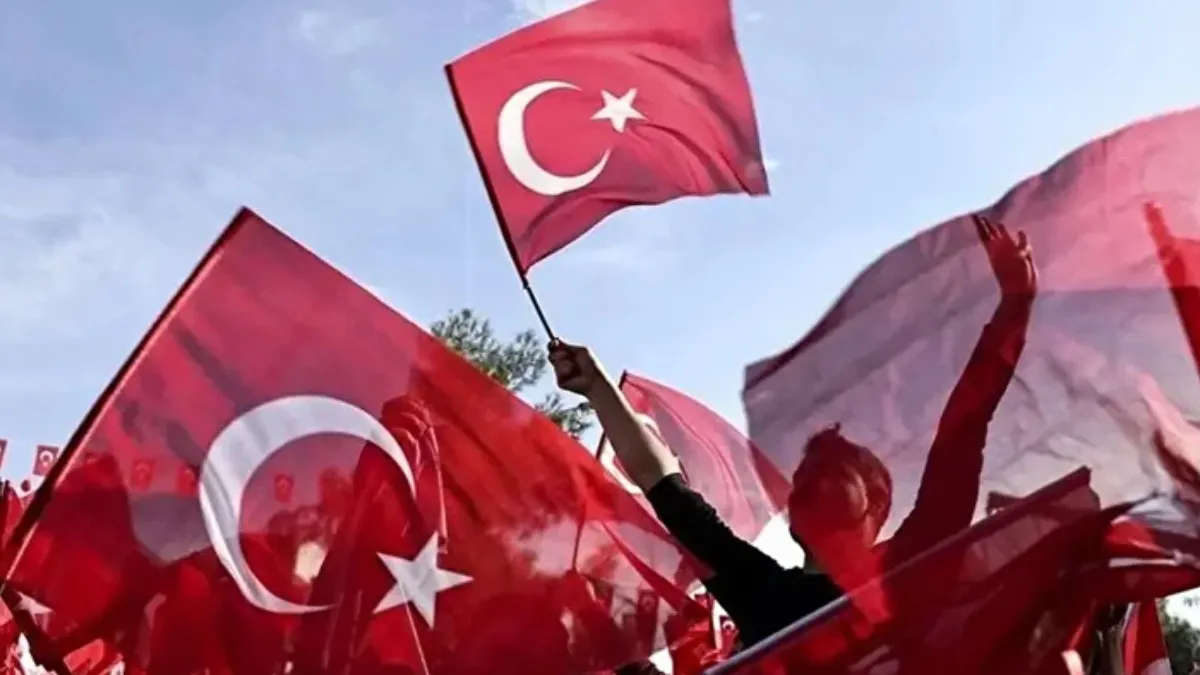 28 Ekim Yarım Gün Mü? 28 Ekim Salı Günü Okul Var Mı, Tatil Mi?1