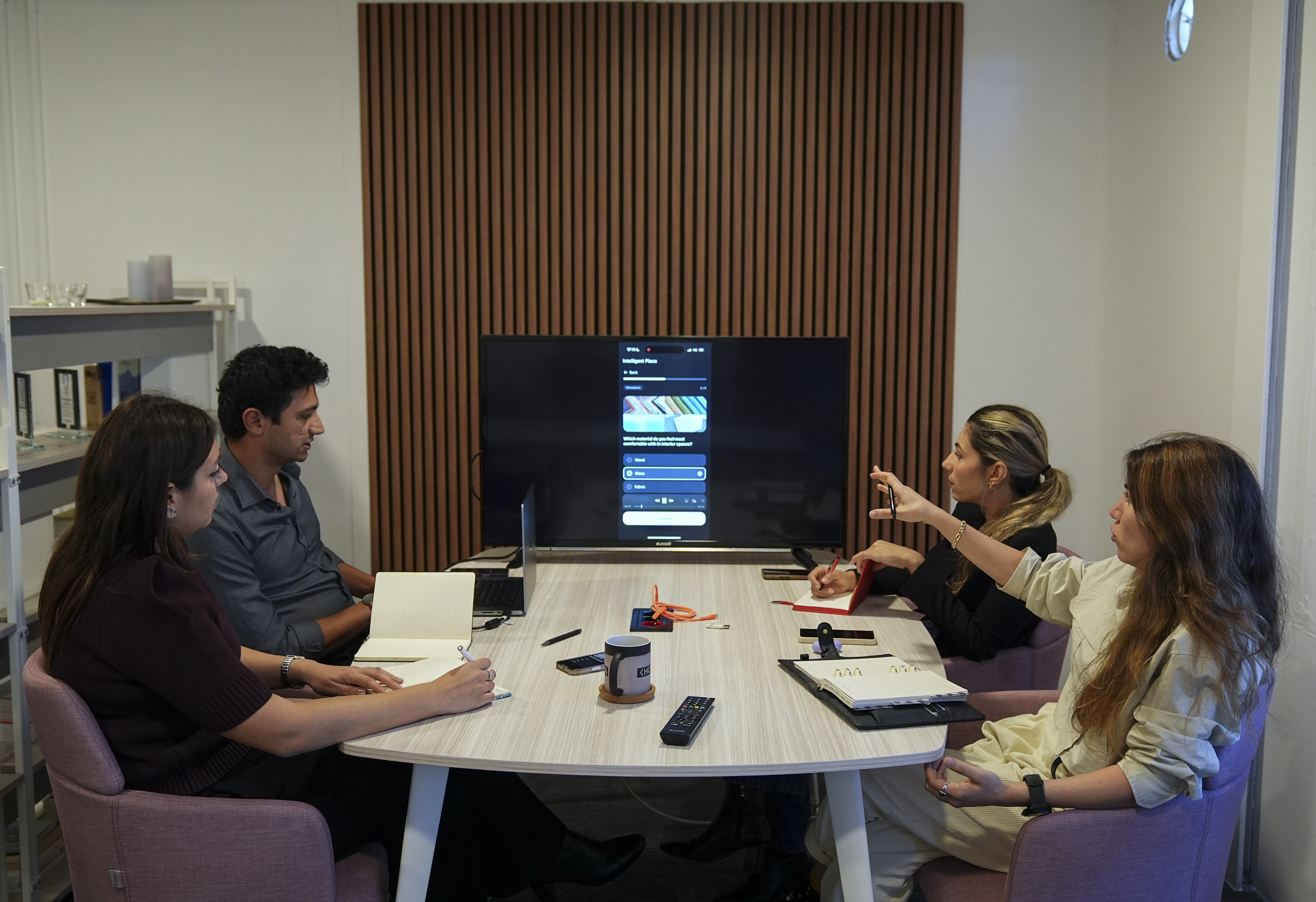 İzmirli girişimciler yapay zekalı iç mekan uygulaması yaptı