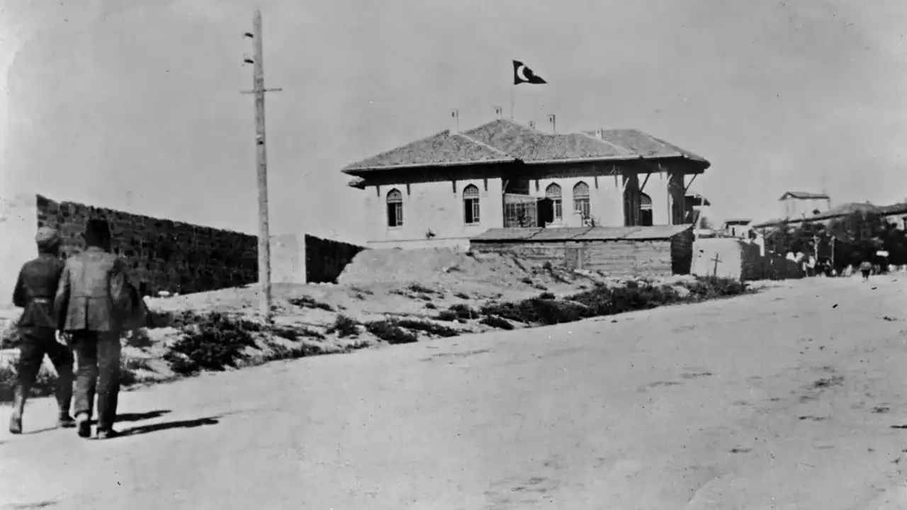 Ankara'nın Başkent Oluşunun 102. Yılı Törenlerle Kutlanıyor 1