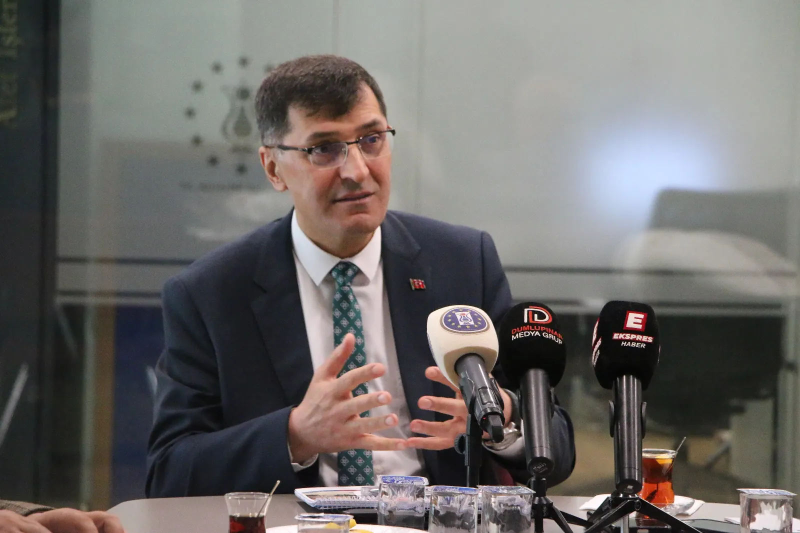 Başkan Kahveci, Kütahya’daki Yatırımları Anlattı2