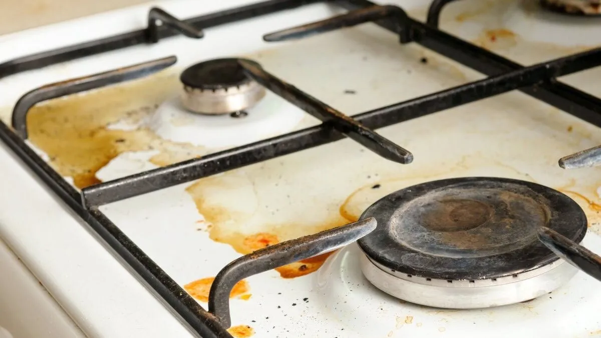 Bu Yöntem Ocağınızı Tek Hamlede Parlatıyor1