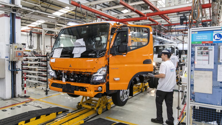 Ekonomi Düzelmezse Otomotiv Sanayisi De Göç Edebilir