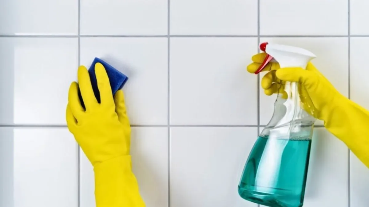 Fayansları Parlatan Doğal Yöntem Tek Hamlede Temizlik1-1