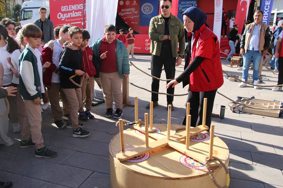 Geleneksel Oyunlar Tırı Kütahya’da (8)