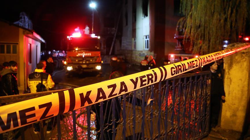 İzmir'de 5 Kardeşin Öldüğü Yangına Ilişkin Yargılanan Anneye Ceza Verilmedi1