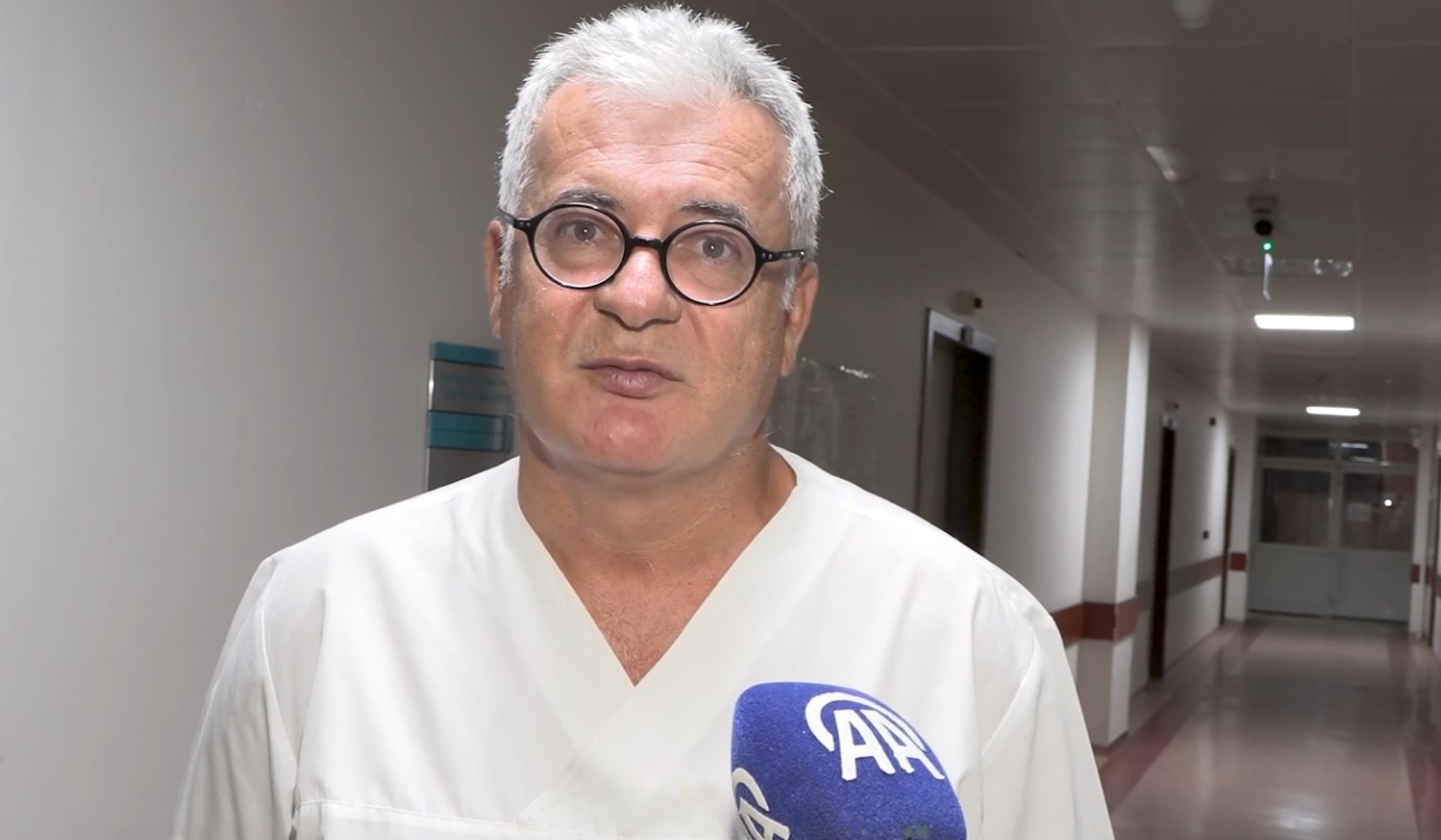 İzmir’de Kalbi 3 Kez Duran 74 Yaşındaki Hasta, Aort Kapağı Değişimi, Aort Kökü Genişletme Ve Iki Damar Baypası Yapılan Ameliyatla Sağlığına Kavuştu. 3