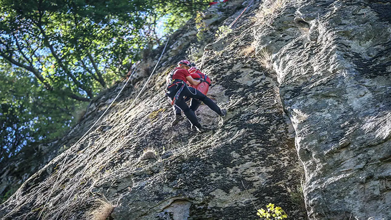 Jak Timleri Zorlu Tatbikatlarla Göreve Her An Hazır 1-1