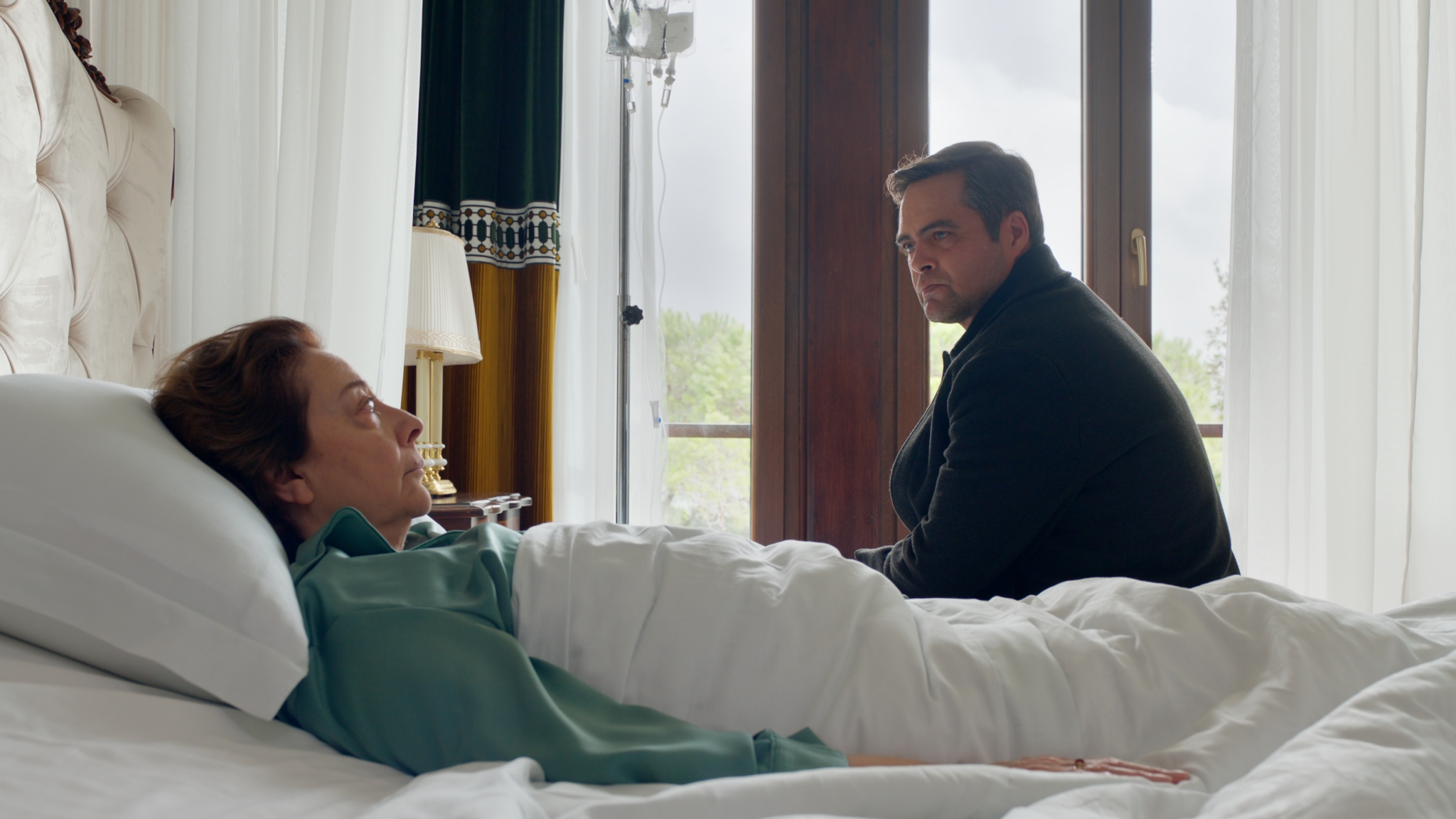 Kıskanmak 6. Bölümde Nalan Ve Mükkerrem Arasındaki Gerilim Yükseliyor (4)