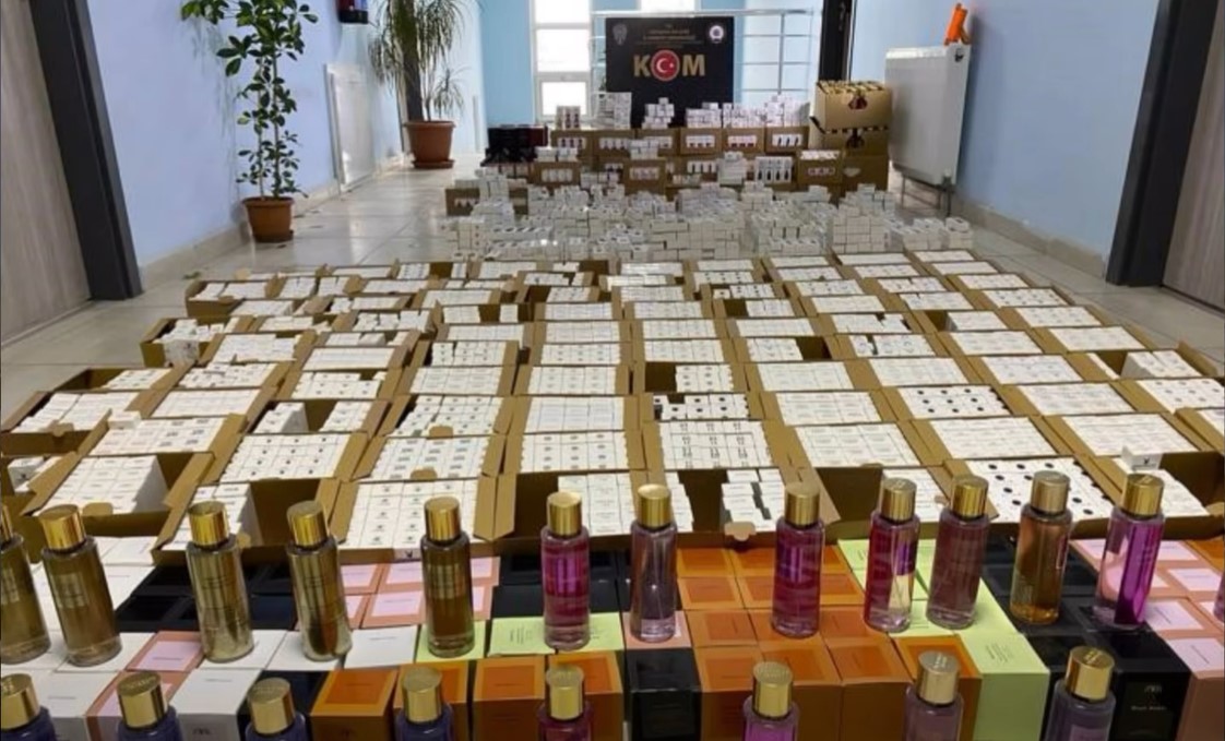 Kom Ekiplerimizden Kaçak Parfüm Operasyonu 2