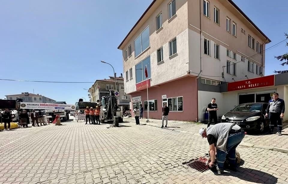 Kütahya Aslanapa’da Doğalgaz Ana Hatta Verildi3