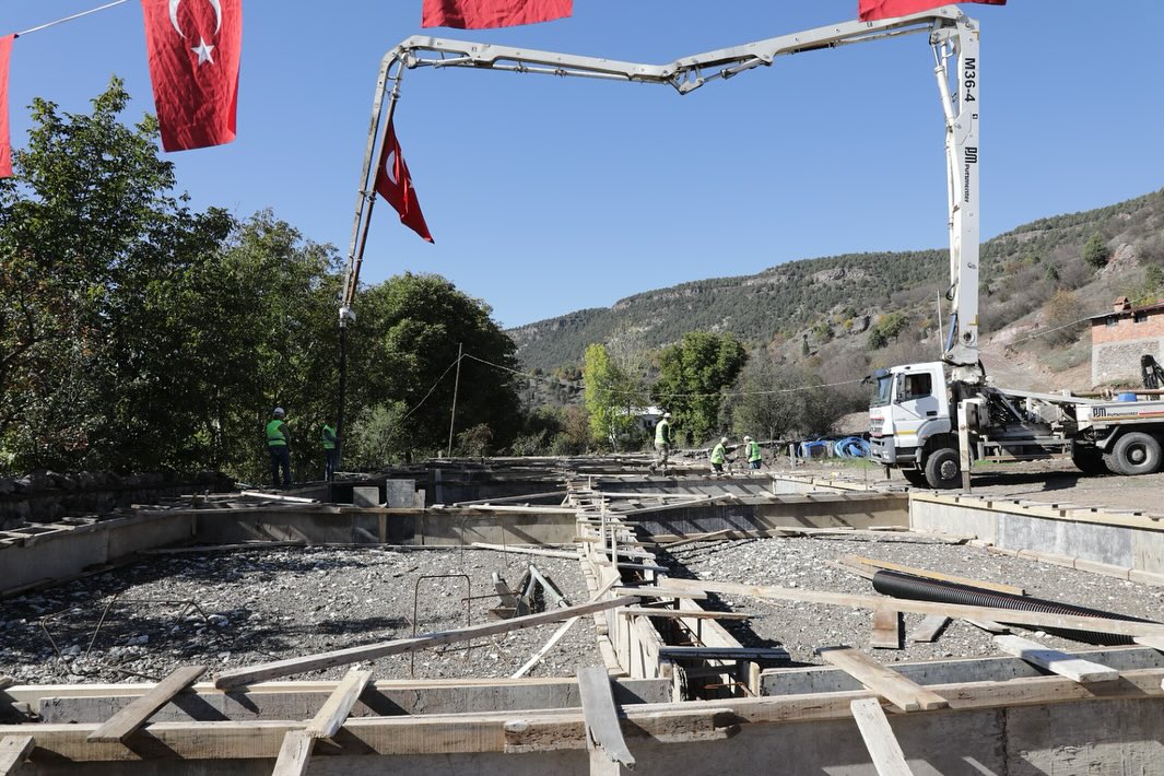 Kütahya Domaniç Güney Köyü’ne Sosyal Tesis Temeli Atıldı