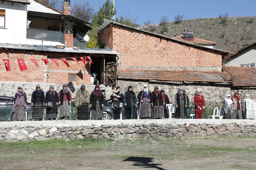 Kütahya Domaniç Güney Köyü’ne Sosyal Tesis Temeli Atıldı6