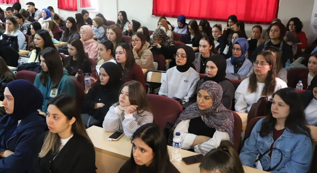 Kütahya Dpü Rektörü Kızıltoprak, Açılış Dersine Katıldı 1