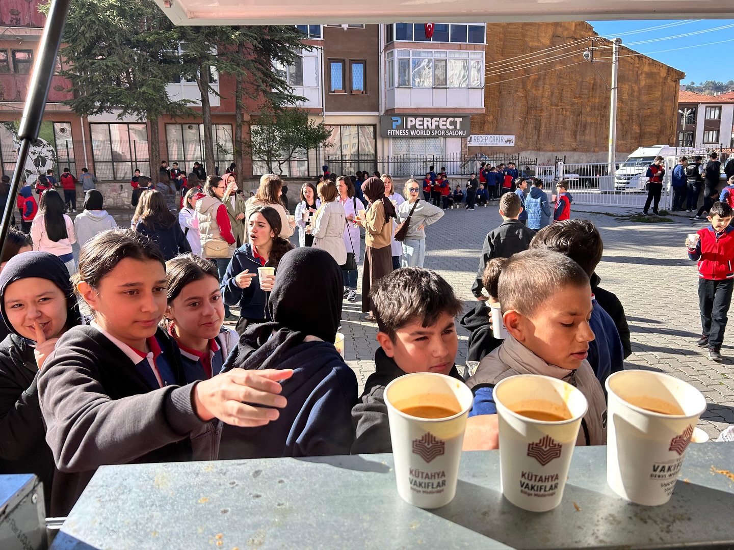 Kütahya Mehmet Akif Ortaokulu’nda Vakıf Çorbası Etkinliği1