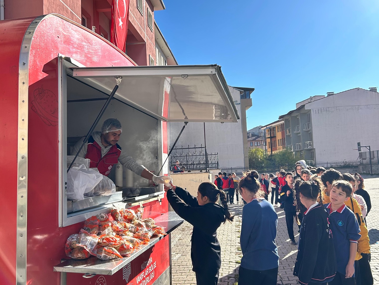 Kütahya Mehmet Akif Ortaokulu’nda Vakıf Çorbası Etkinliği2