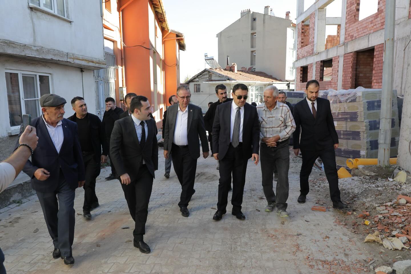 Kütahya Vali Musa Işın Alaattin Camii Inşaatını Inceledi2