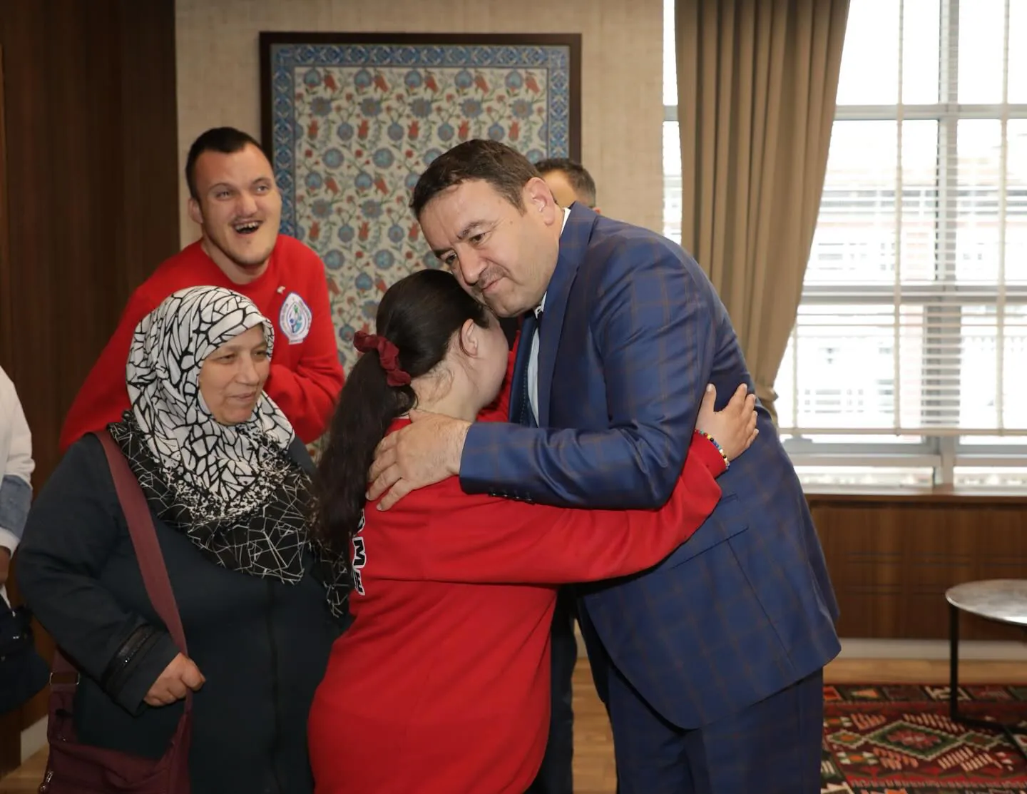 Kütahya Valisi Işın’dan Özel Çocuklara Özel Ilgi 1