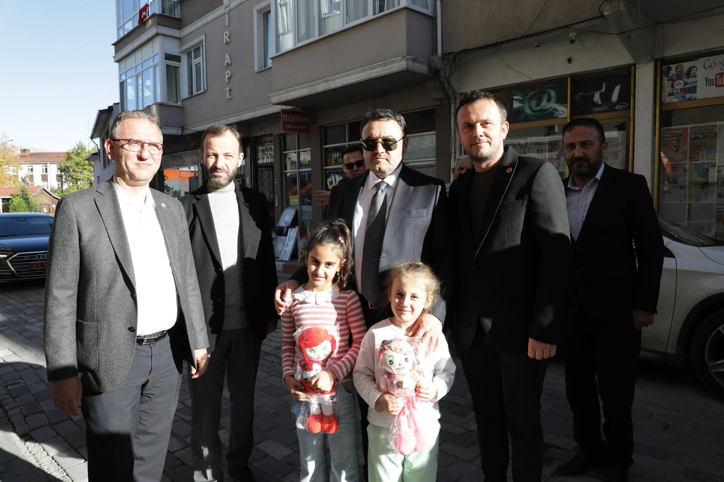 Kütahya Valisi Musa Işın Domaniç’te Esnafla Bir Araya Geldi3