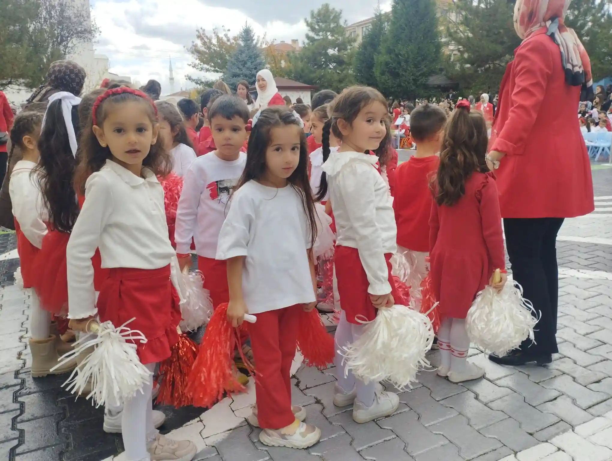 Kütahya’da Anaokulu Öğrencilerinin 29 Ekim Coşkusu
