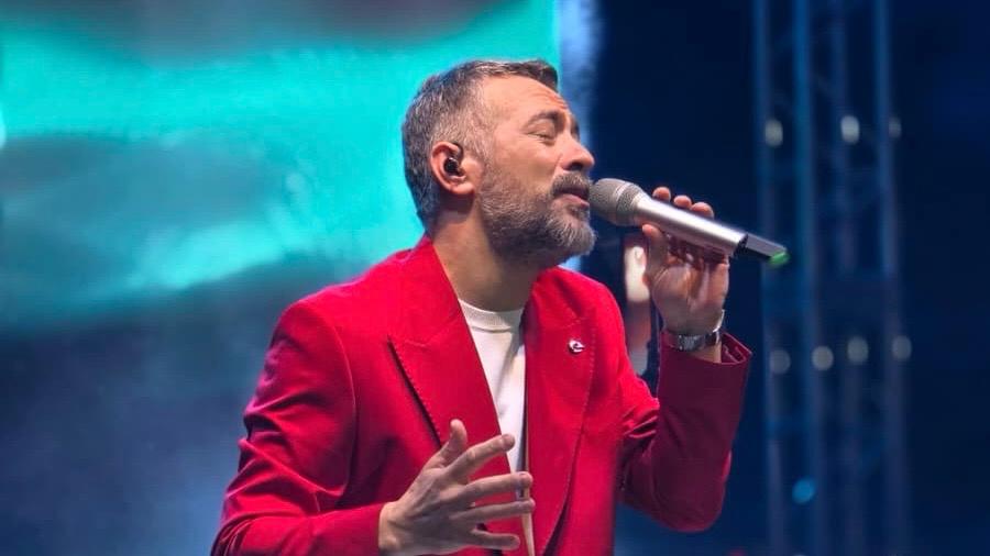 Kütahya'da Cumhuriyet Kutlamalarında Resul Dindar Sahne Aldı 4