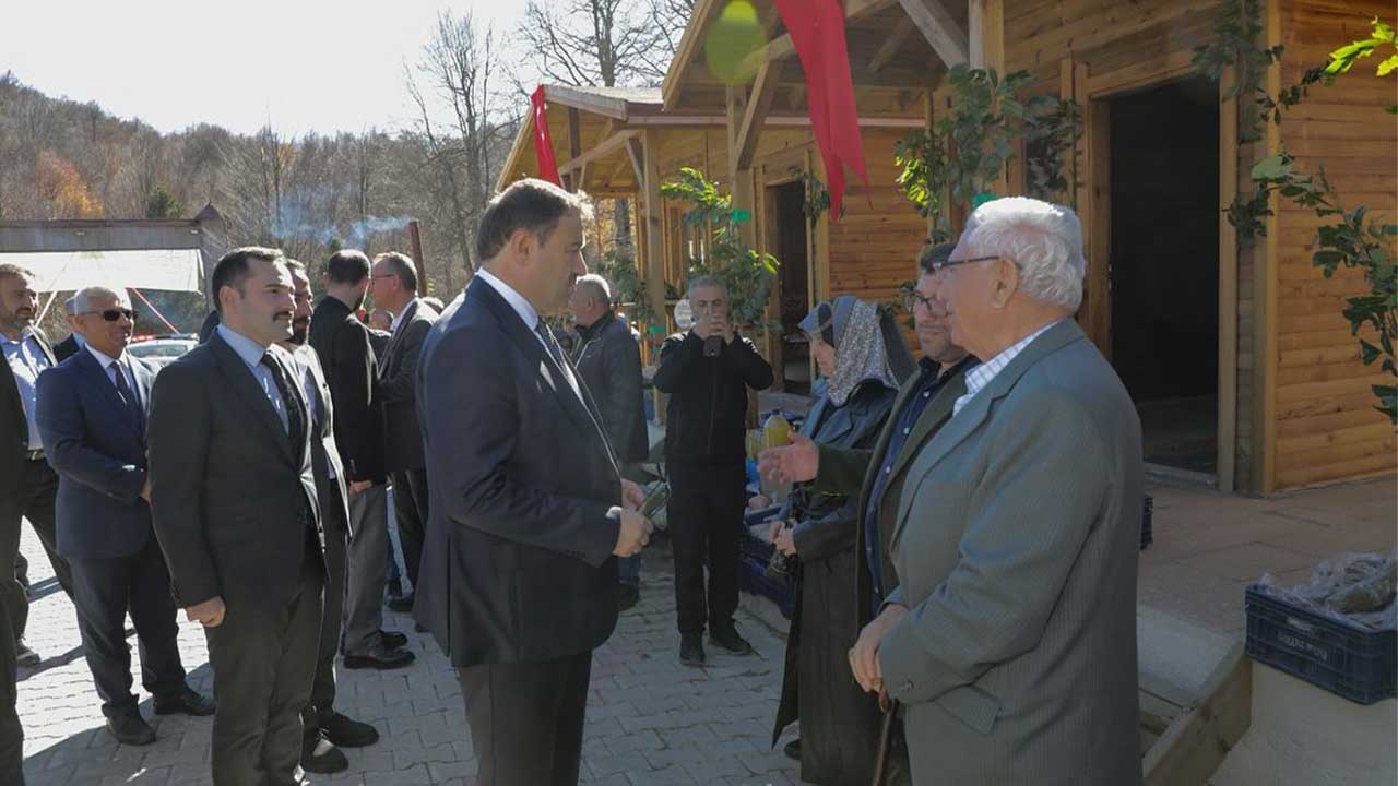 Kütahya’da Doğayla Içiçe “ Çadır Restoran” Açıldı4