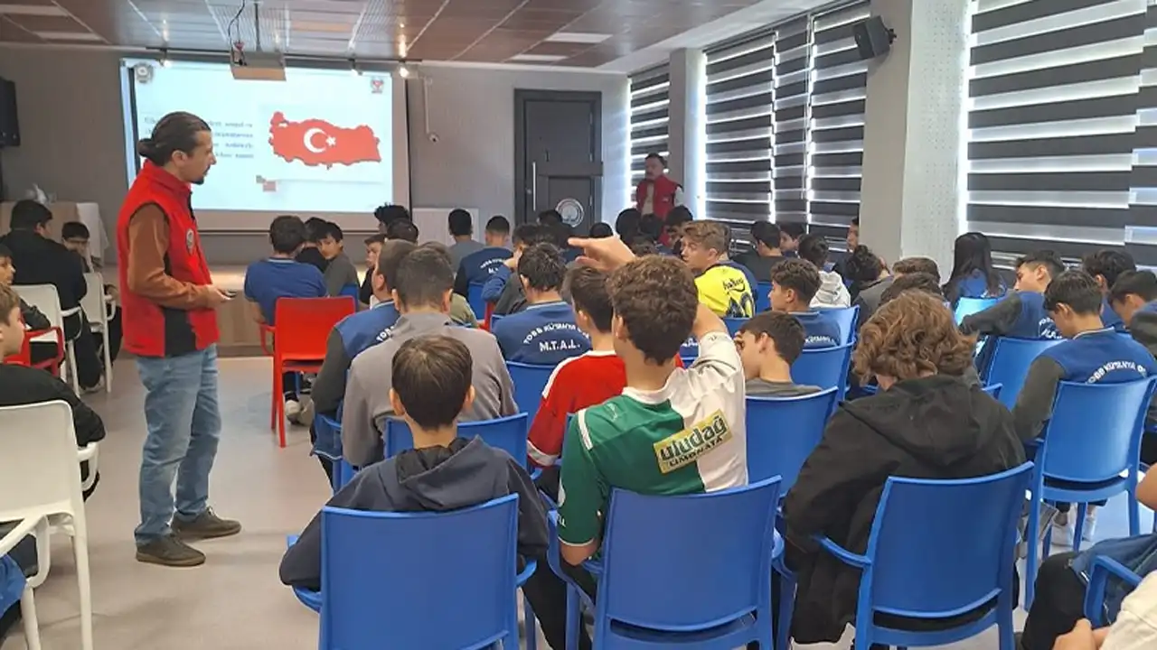 Kütahya’da Ekipler, Öğrenci Ve Öğretmenlerle Buluştu 1