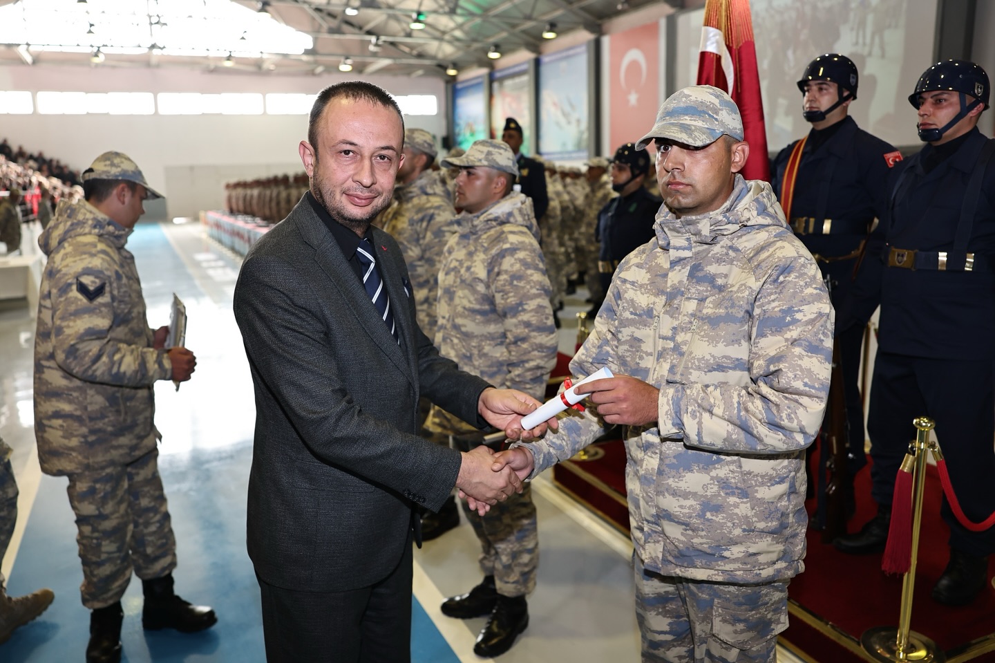 Kütahya’da Erler Yemin Töreniyle Eğitimlerini Tamamladı1