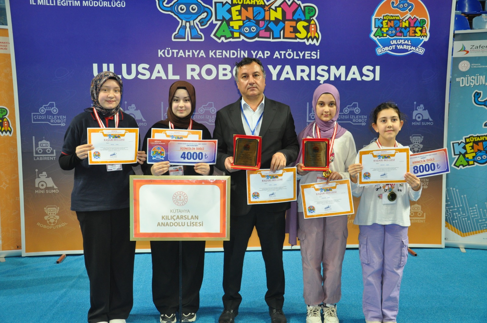 Kütahya’da Genç Yetenekler Robot Yarışmasında Ödüllendirildi 4