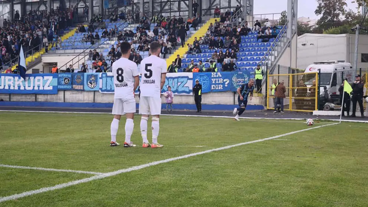 Kütahya'da Ilk Yarıda Gol Sesi Çıkmadı2