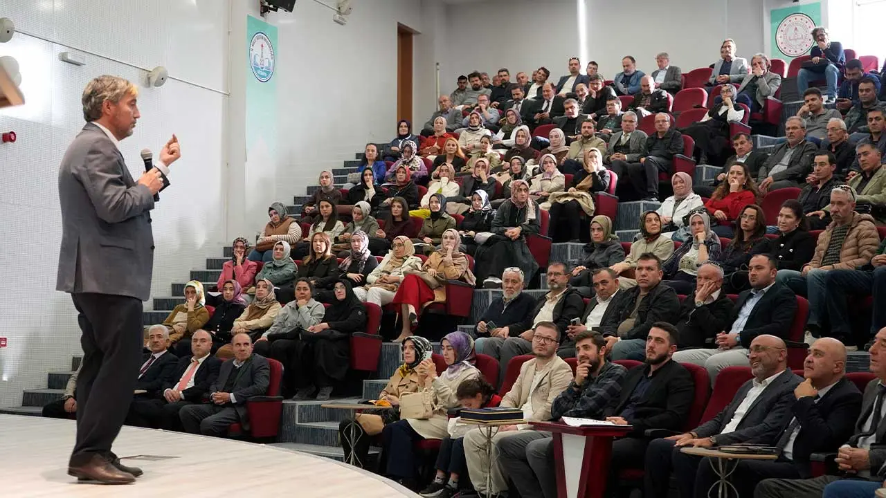 Kütahya’da “ İyilikte Yarışan Sınıflar” Ödüllendirildi6