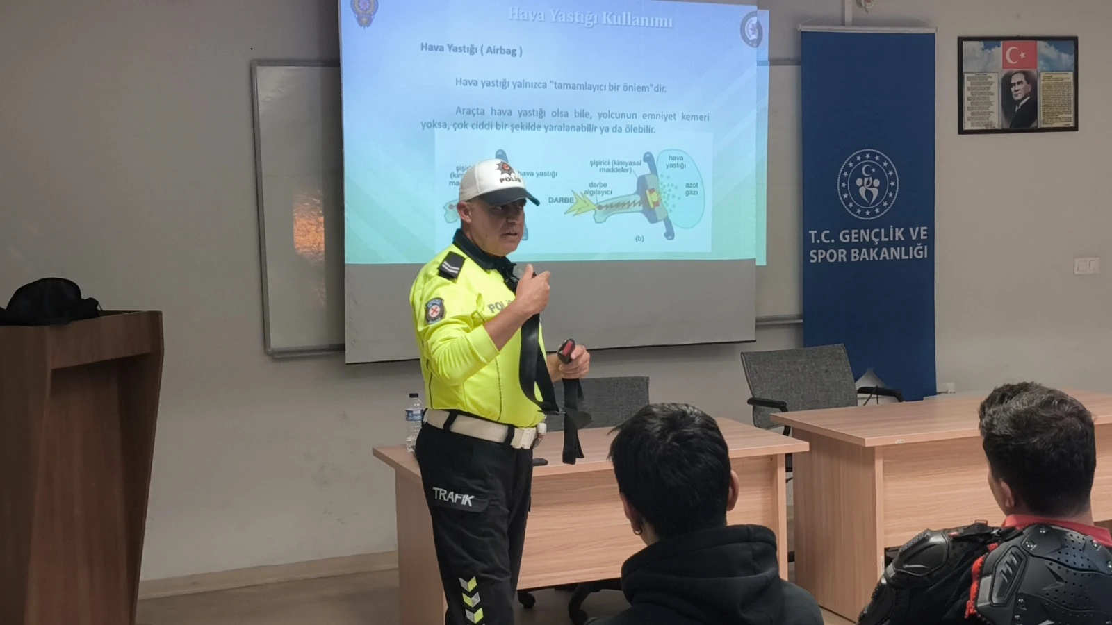 Kütahya’da Motosiklet Tutkunlarına Sürüş Eğitimi1