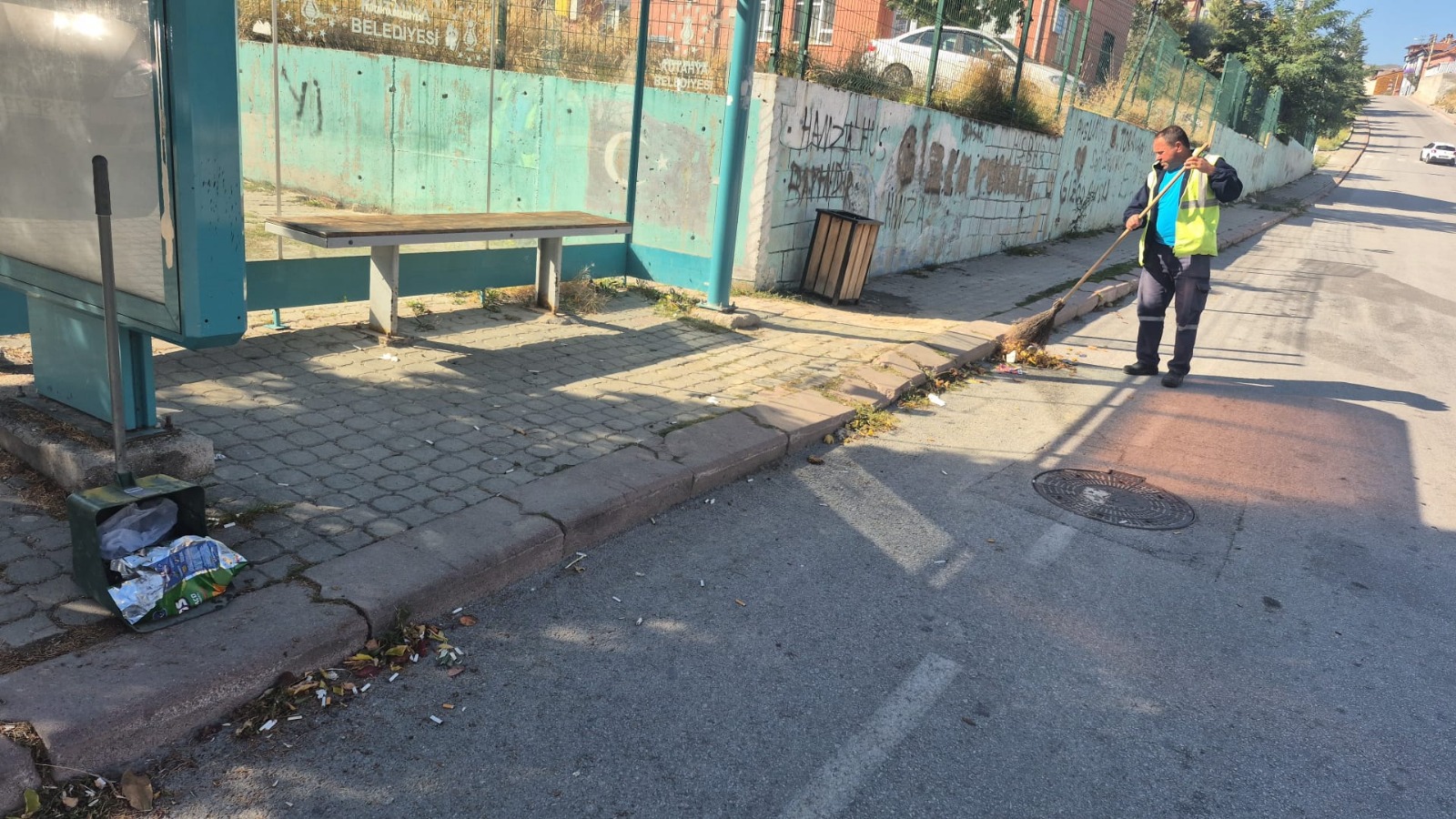 Kütahya’da Ok Meydanı’nda Temizlik Tamam