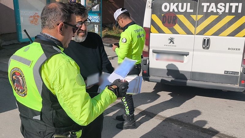 Kütahya’da Okul Servislerinde Denetim Hız Kesmiyor (5)