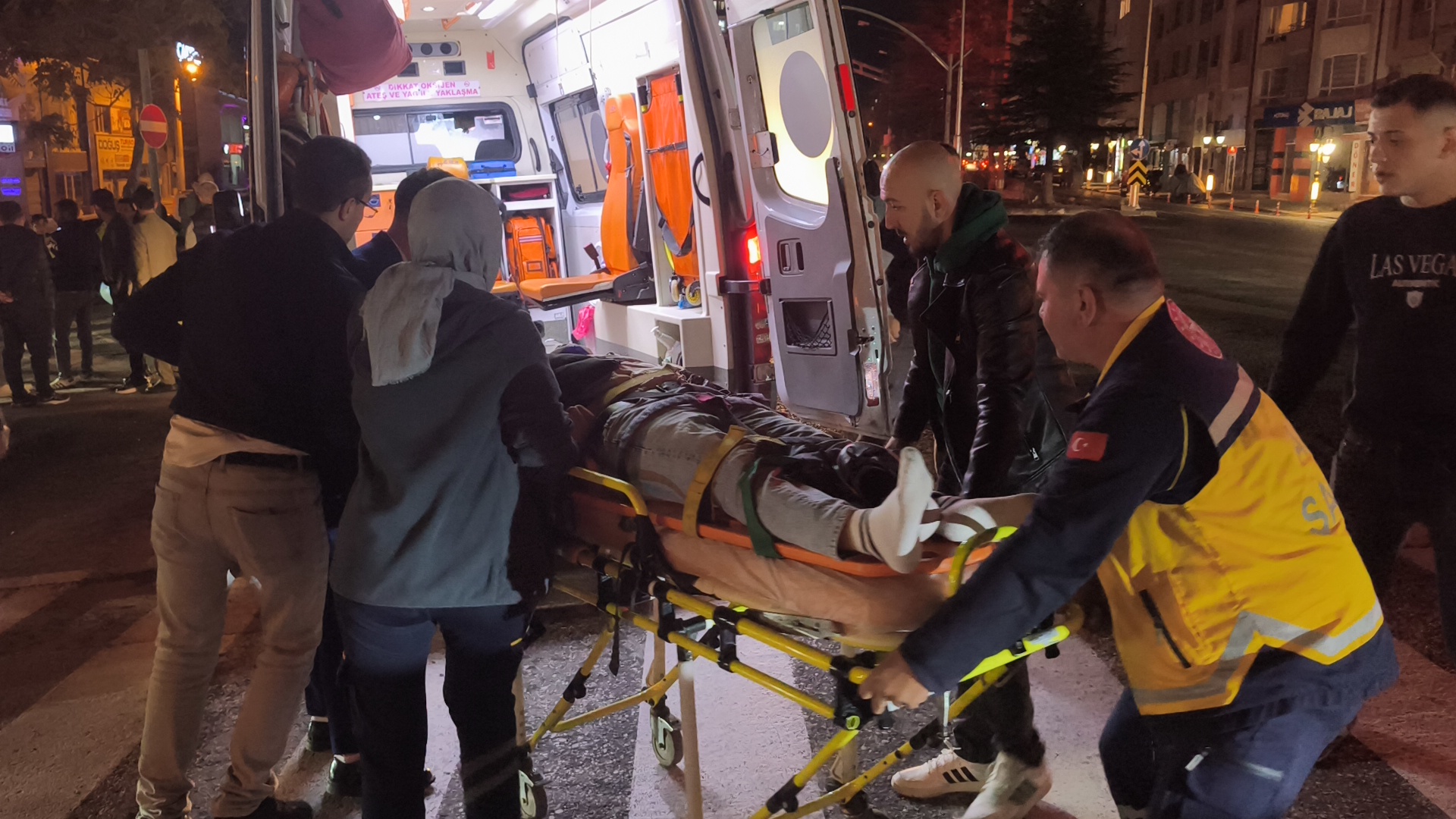 Kütahya’da Otomobille Motosiklet Çarpıştı, 2 Yaralı (1)