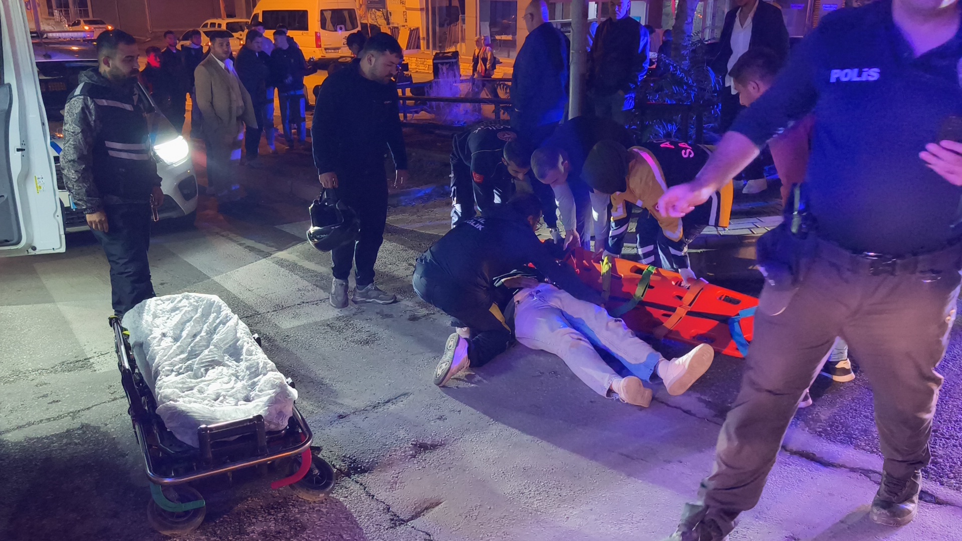 Kütahya’da Otomobille Motosiklet Çarpıştı, 2 Yaralı (5)