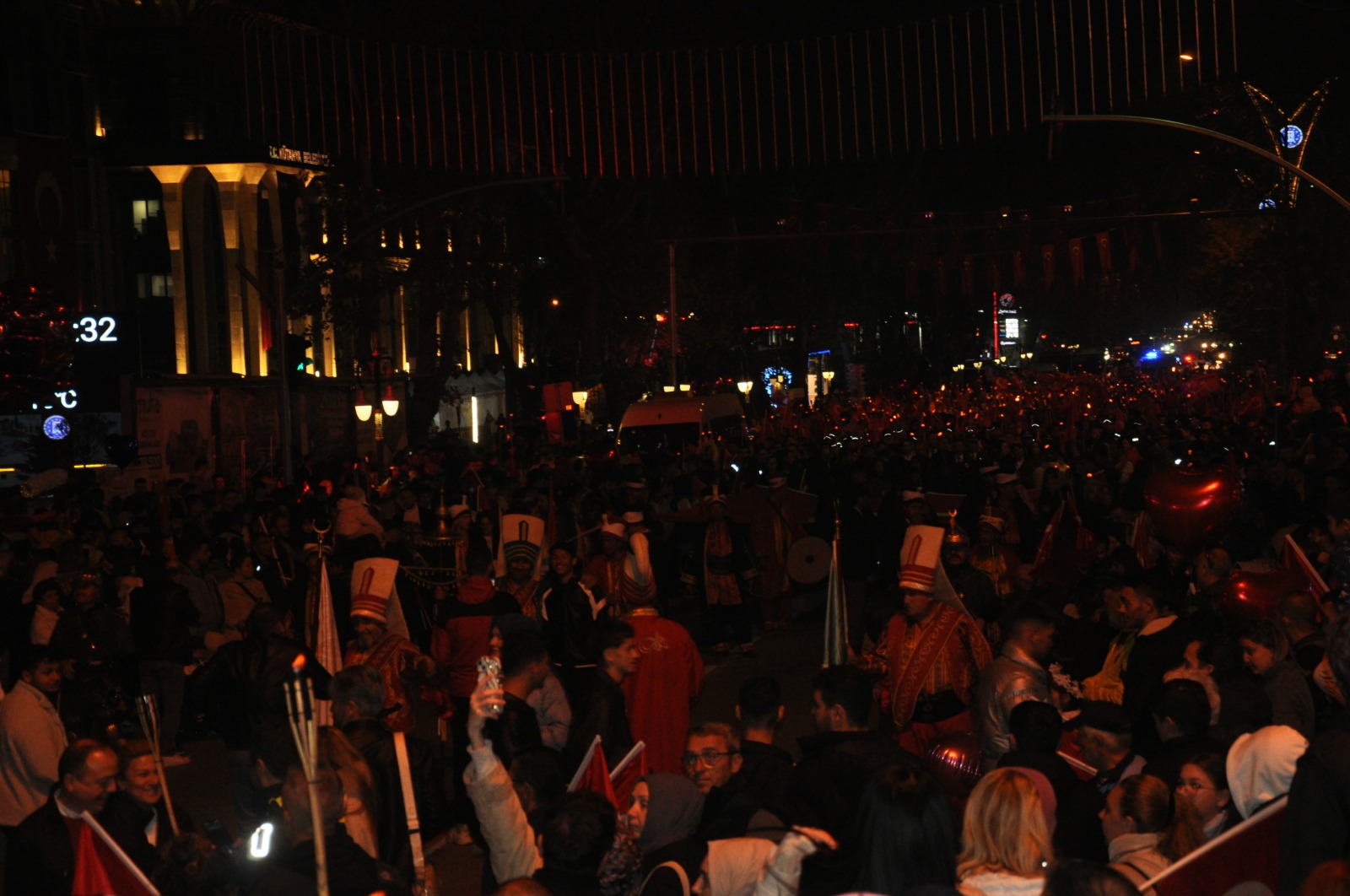 Kütahya’da Protokol Ve Vatandaşlar Fener Alayında Buluştu 1