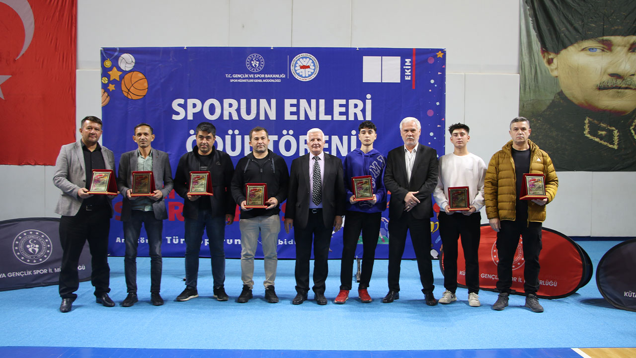 Kütahya’da “ Sporun Enleri” Ödülleri Verildi6