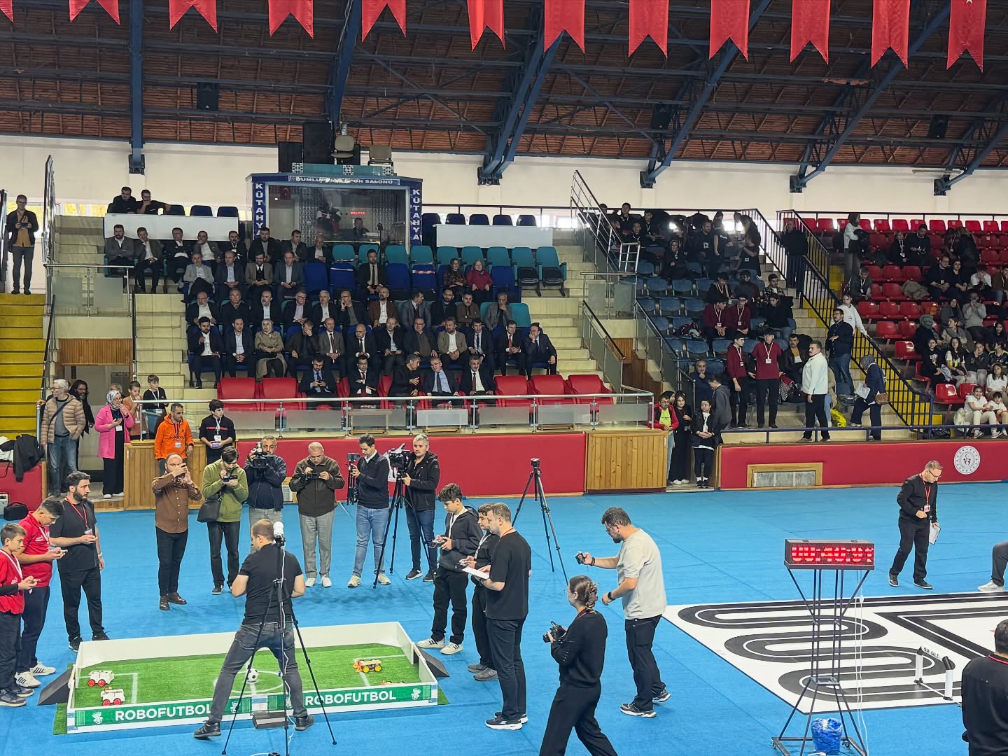 Kütahya’da Ulusal Robot Yarışması Büyük Ilgi Gördü4