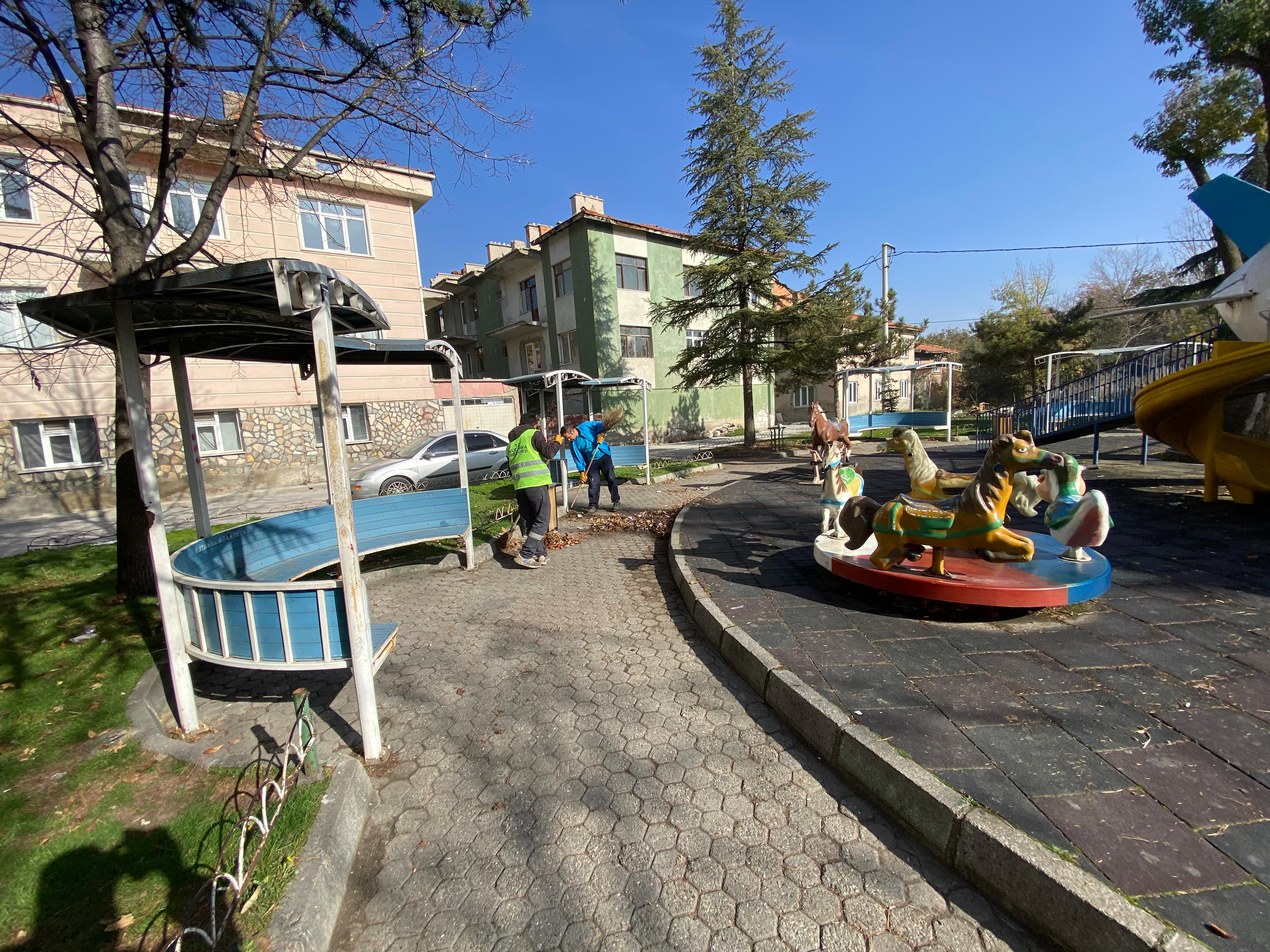 Kütahya’da Vefa Ve Çevresinde Kapsamlı Temizlik Çalışması (1)