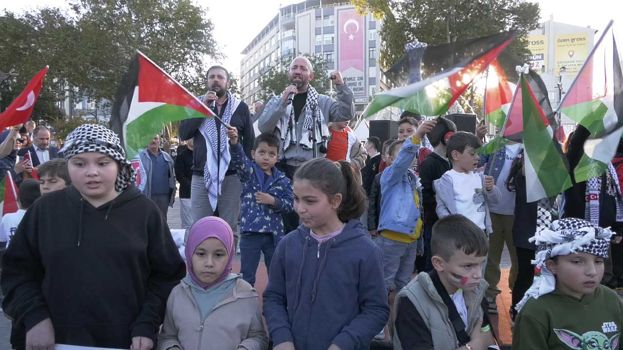 Kütahya’da Yüzlerce Vatandaş, Gazze Için Yürüdü7