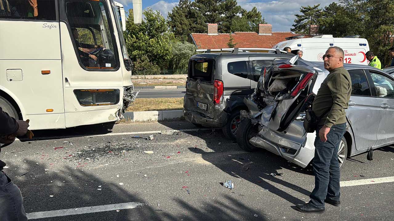 Kütahya’da Zincirleme Trafik Kazası5